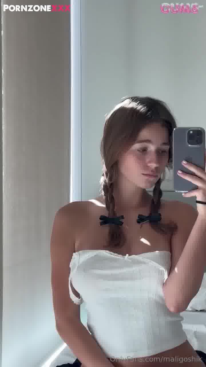 Maligoshik – Anna Malygon Naked in Mirror Onlyfans video